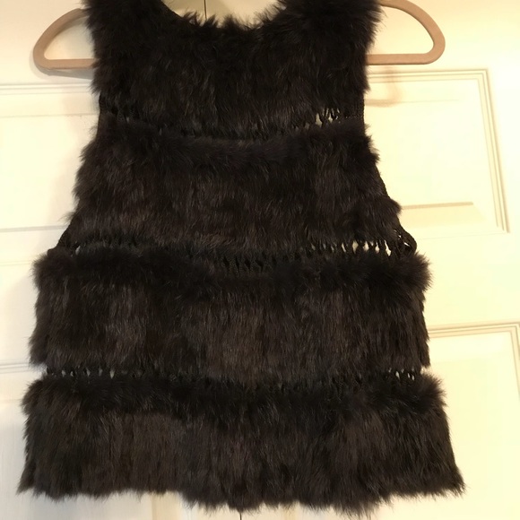 BCBGMAXAZRIA rabbit hair crochet vest size medium - Picture 3 of 5